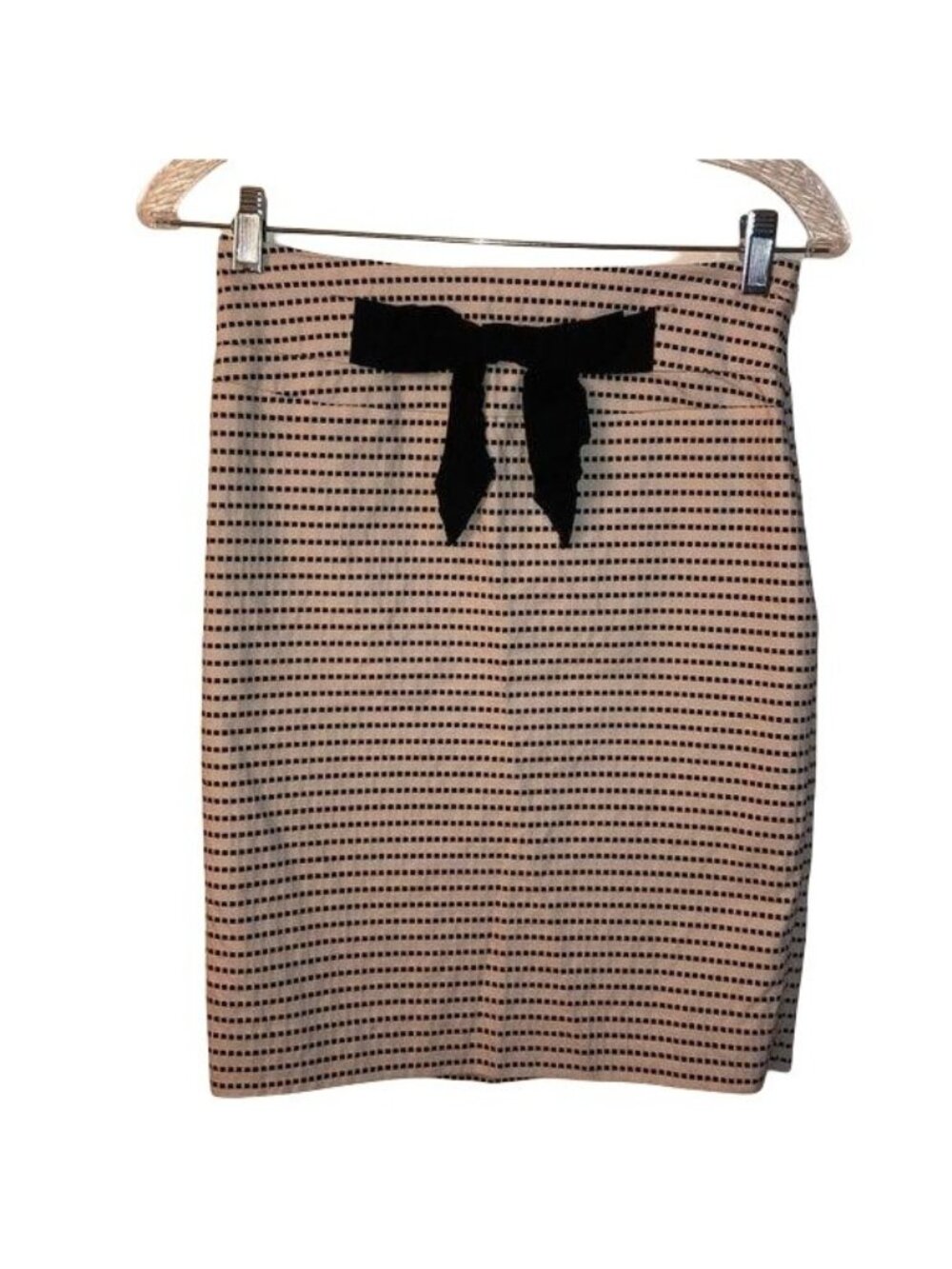 Black & White Forever 21 Pencil Skirt With Bow Detail & Textured Square Pattern